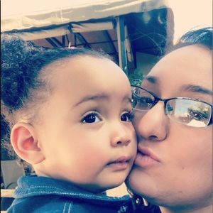 Meet your Posher, Monique